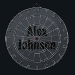 Tabla Dardos Na moda e Monograma preto onyx sofisticado<br><div class="desc">Uma fusão perfeita de estética e estilo. Esta design mostra um fundo onyx colorido moderno e elegante com uma elegante sombra preta escura para o seu nome, criando um design de monograma impressionante e sofisticado. Personalize-os com seu nome ou qualquer texto preferido, transformando-os em uma representação única de sua individualidade...</div>