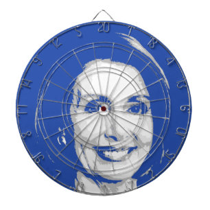 TABLA DARDOS NANCY PELOSI