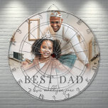 Tabla Dardos Pai da Foto do Melhor Pai<br><div class="desc">Este conselho personalizado faz um presente divertido e significativo, com o design na frente. O "Melhor Pai" é impresso no centro em uma fonte de cinza clássica, se houver espaço abaixo para uma mensagem personalizada curta ou nomes em uma fonte de script manuscrita. Um fundo de gradiente branco suave mantém...</div>