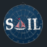 Tabla Dardos vela<br><div class="desc">Ilustração de design de texto de vela com decoração de barco à vela em fundo azul escuro. É possível mudar a cor de fundo e adicionar uma diferente à design com sua escolha.</div>