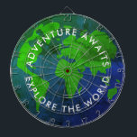 Tabla Dardos Vintage world map planeta Terra como personagem<br><div class="desc">Vintage world map o jogo de pranchas personalizado do planeta Terra. Legal decoração de parede para mancaverna, quarto, dormitório, bar, pub, clube etc. Adicione seu próprio nome ou citação inspiradora como: Aventura Aguarda e Explore o mundo. Ideias divertidas para o aniversário ou o Natal. Crie conselhos dart para entusiastas viagem,...</div>