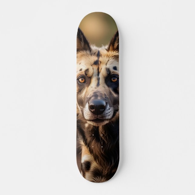 Tabla de Skate Perro Salvaje Africano Atento (Frente)