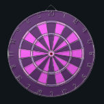 Tablero Dardos Rosa e feminino roxo<br><div class="desc">Este dartboard bonito é feito nas máscaras do roxo e do rosa. É um conselho bonito do jogo para a menina feminino em sua vida. Veja mais variações em nossa loja!</div>
