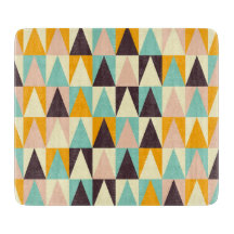 Geometric pattern of multi-colored triangles 