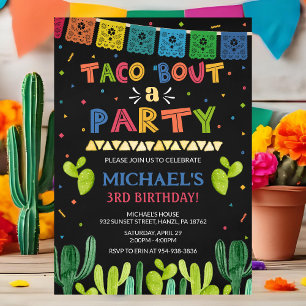 Taco sobre um convite de festas