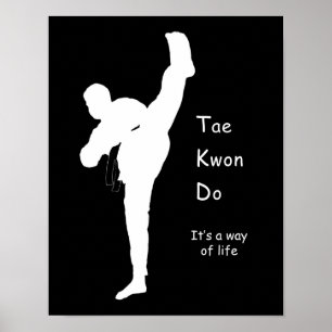 Tae Kwon faz o poster