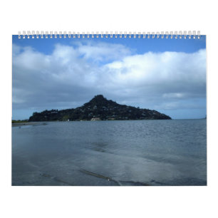 Tairua e calendário de Paku da montagem