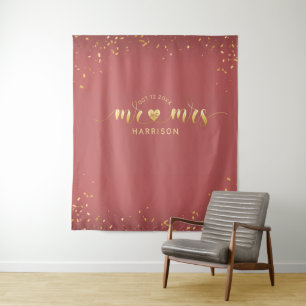 Tapeçaria de casamento Sr e Sra em Rosa Dourado pa