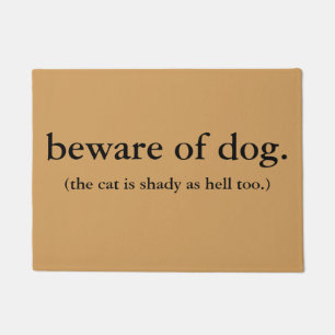 Tapete beware do cão que o gato é obscuro como o infern