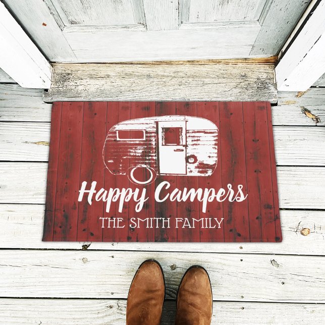 Tapete Campos Felizes Red Barn Rustic Camping Family Name (Criador carregado)