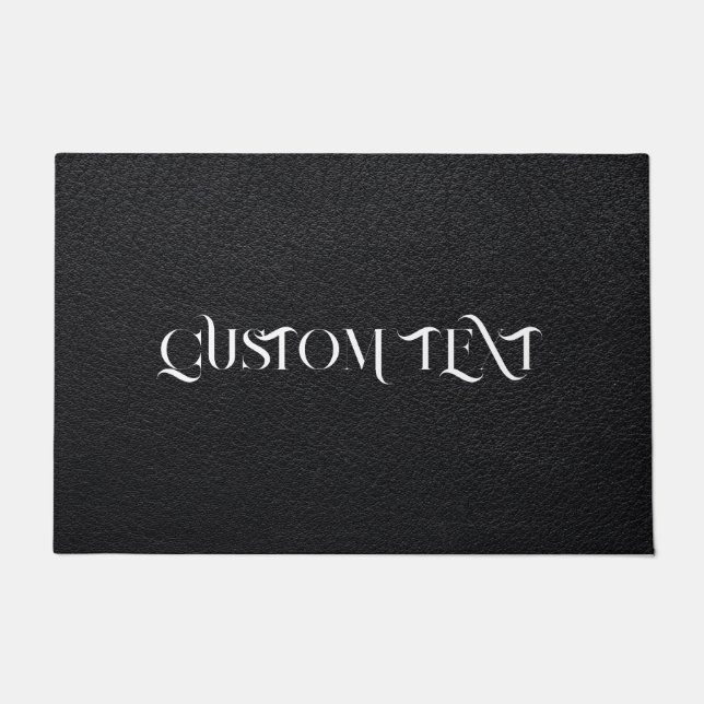 TAPETE CAPACETE DE COURO PRETO COM TEXTO PERSONALIZADO (Frente)