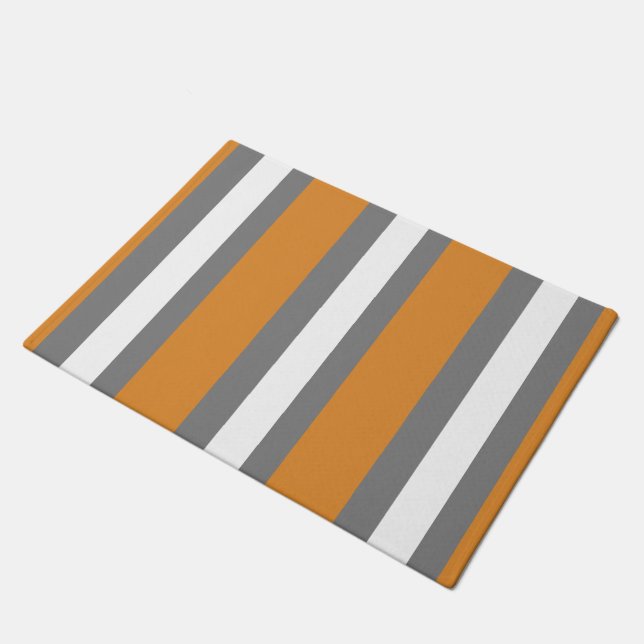 Tapete Castanho, cinza e listras brancas (Inclinado)