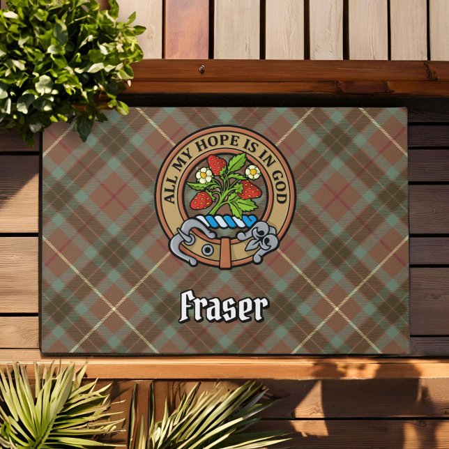 Tapete Clan Fraser Crest over Weathered Hunting Tartan (Criador carregado)