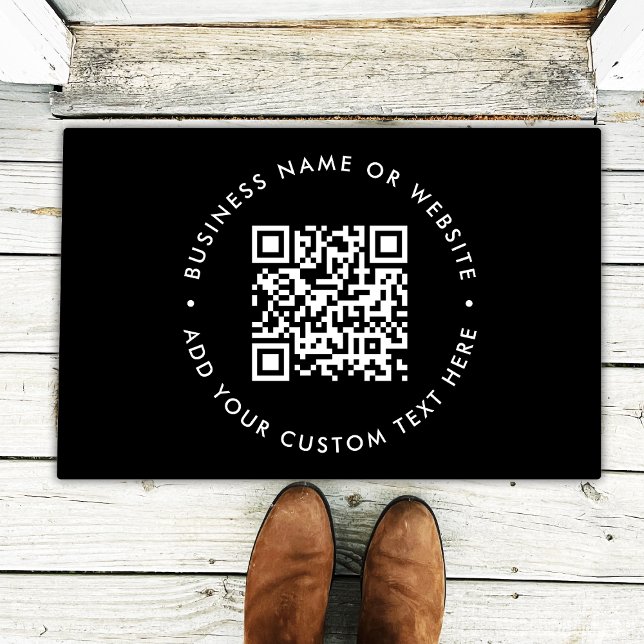 Tapete Código QR | Black Business Modern Mínimo Bem-vindo (Interactive editable QR code entrance doormats to promote your business, products or services.)