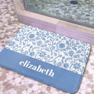 Tapete De Banheiro Azul e Branco Floral Nome Personalizado Botânico M