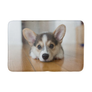 Tapete De Banheiro Bebês Mais Pobres Corgi Puppy Olhando
