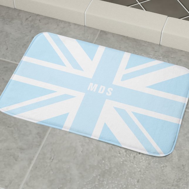 Tapete De Banheiro Blue Union Jack UK Flag Moderno Monograma Bath Mat (Long live bubble baths! Just add your initials or name to this cute blue UK flag bath mat)