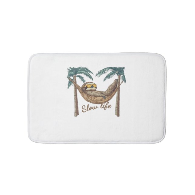 Tapete De Banheiro Chillin' Sloth em uma camiseta de Hammock Oversize (frente)