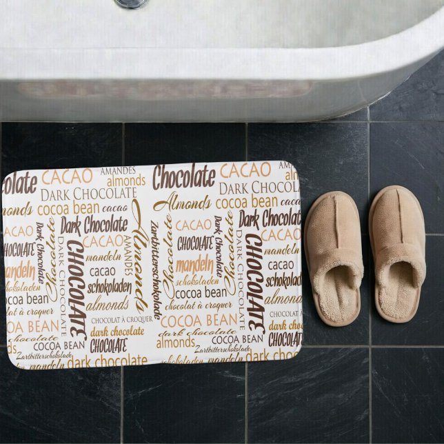 Tapete De Banheiro Chocolate, amêndoas e Design de texto de chocolate (Multilingual chocolate typography word cloud bath mat)