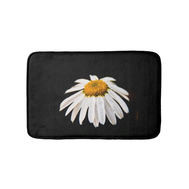 Tapete De Banheiro Daisy sobre fundo negro (frente)