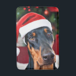 Tapete De Banheiro Doberman Christmas<br><div class="desc">Doberman bonito vestindo um chapéu de Papai Noel.</div>