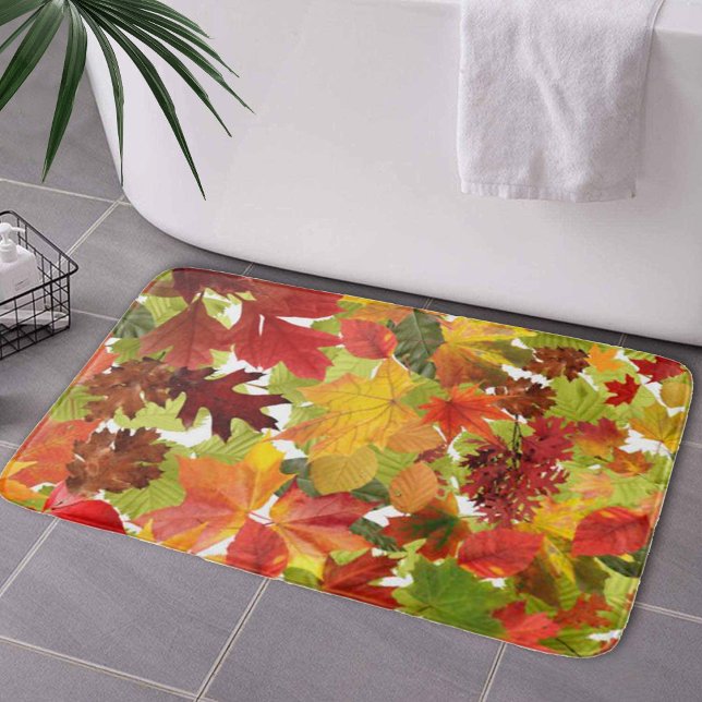 Tapete De Banheiro Folhas de outono do outono (Autumn Fall Leaves Bath Mat by Looly Elzayat)