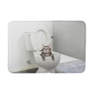 Tapete De Banheiro Gatinho do gato malhado no toalete