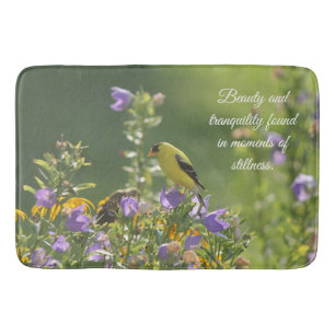 Tapete De Banheiro Goldfinch em uma Flor Harebell