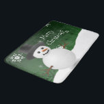 Tapete De Banheiro Green Snowman Winter Scense Christmas Bath Mat<br><div class="desc">Adicione um toque de feriado ao seu banho com este gorducho verde Snowman Winter Scene Christmas Bath Mat. Bath mat design apresenta um feliz boneco de neve em uma cena de neve contra um fundo verde adornado com flocos de neve de cor correspondente. Itens adicionais de presentes e feriados disponíveis...</div>