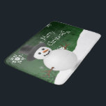Tapete De Banheiro Green Snowman Winter Scense Christmas Bath Mat<br><div class="desc">Adicione um toque de feriado ao seu banho com este gorducho verde Snowman Winter Scene Christmas Bath Mat. Bath mat design apresenta um feliz boneco de neve em uma cena de neve contra um fundo verde adornado com flocos de neve de cor correspondente. Itens adicionais de presentes e feriados disponíveis...</div>