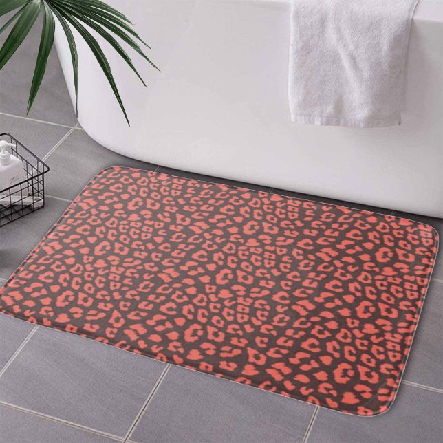 Tapete De Banheiro Impressão Coral Brown Leopardo (Coral Brown Leopard Print Bath Mat by Looly Elzayat
)