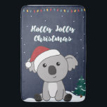 Tapete De Banheiro Koala Christmas Snow Winter Animais Koalas Bath Mã<br><div class="desc">O coala de Natal com luzes de fadas. Animais engraçados com presentes e neve nas férias. Também é engraçado para o natal em julho. Os coalas são animais bonitos e perfeitos para o Natal.</div>