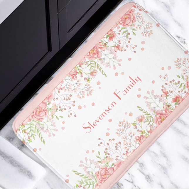 Tapete De Banheiro Nome da Família Floral Rosa Rosa Pêssego (Floral Pink Peach Wildflowers Family Name Bath Mat)