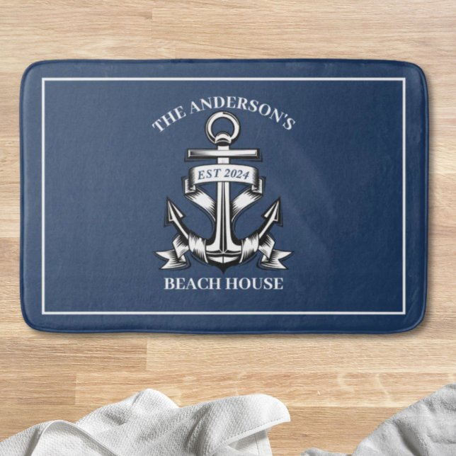 Tapete De Banheiro Nome da Família Náutica Beach House Est Ship Ancho (Nautical Beach House Family Name Est Ship Anchor Bath Mat)