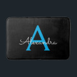 Tapete De Banheiro Nome do Monograma Girly de Script Preto Azul<br><div class="desc">Bath Mats do Nome do Monograma Simples Preto e Azul. Isso faz a formatura perfeita,  aniversário,  casamento,  chá de panela,  aniversário,  chá de fraldas ou presente de festa de solteira para alguém que ama luxo de vidro e estilos quíticos.</div>