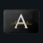 Tapete De Banheiro Nome do Monograma Rapariga de Script Moderno Doura<br><div class="desc">Bath Mats do Nome do Monograma Simples Preto e Ouro. Isso faz da formatura perfeita,  aniversário,  casamento,  duche de noiva,  aniversário,  duche de bebê ou festa de solteira para alguém que ama luxo de vidro e estilos quicos.</div>