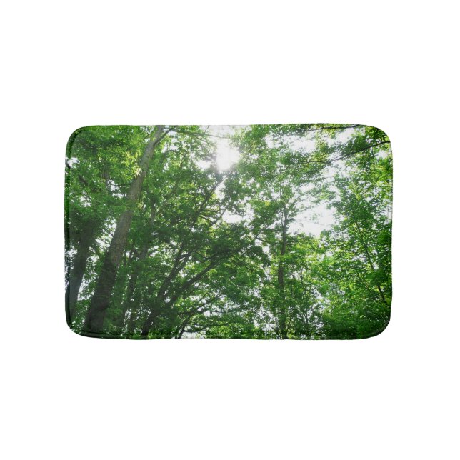 Tapete De Banheiro Olhando para as Árvores de Verão (frente)