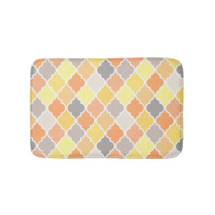 Tapete De Banheiro Padrão de quatrefoil amarelo, laranja e cinza
