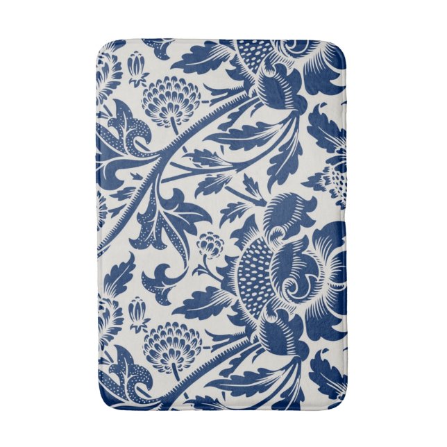 Tapete De Banheiro Padrão floral azul intricado em fundo claro (Frente Vertical)