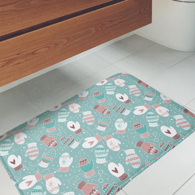 Tapete De Banheiro Padrões de Noite de Natal Cozy em Mint (Winter Mittens Bath Mat)