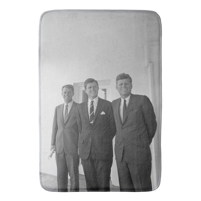 Tapete De Banheiro Presidente John Kennedy & Brothers American Camelo (Frente Vertical)