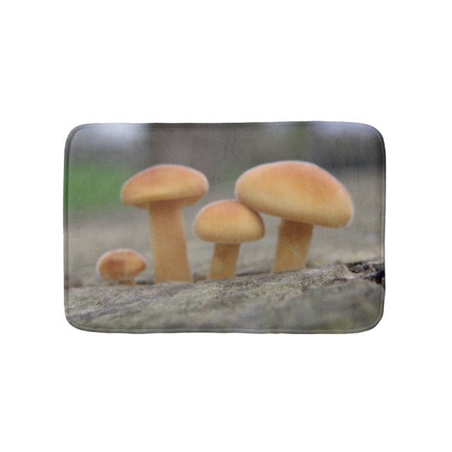 Tapete De Banheiro Tiny Toadstools Macro Bath Mat (frente)