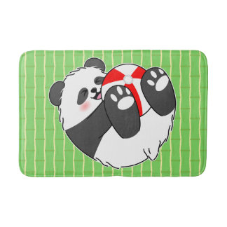 Tapete De Banheiro Um Bebê Panda Fofo Brincando com uma Bola