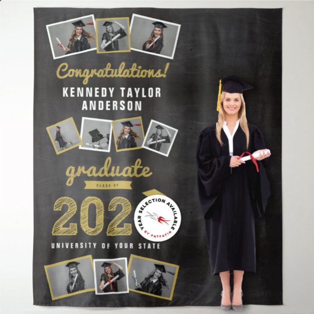 Tapete De Parede 2023 Chalkboard Sketch Graduation 9 Photo Backdrop (20YY Gold Sketch Black Chalkboard Graduation Party 9 Photo Backdrop @ www.zazzle.com/color_therapy)