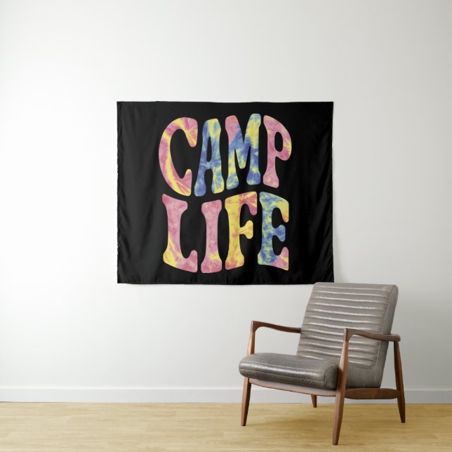 Tapete De Parede Acampamento Meninas de Verão Vida Tie-Die Retro  (In Situ (Horizontal))