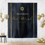 Tapete De Parede Bar Mitzvah Watercolor | Azul Abstrato<br><div class="desc">Descubra um mundo de criatividade em nosso guia definitivo para os convites para o Bar Mitzvah: "Desvendar a magia da Marinho azul da água". Inspira-se no profundo atrativo de blues de marinho combinado com uma técnica delicada de aquarela, perfeita para um convite único e memorável para o dia especial do...</div>