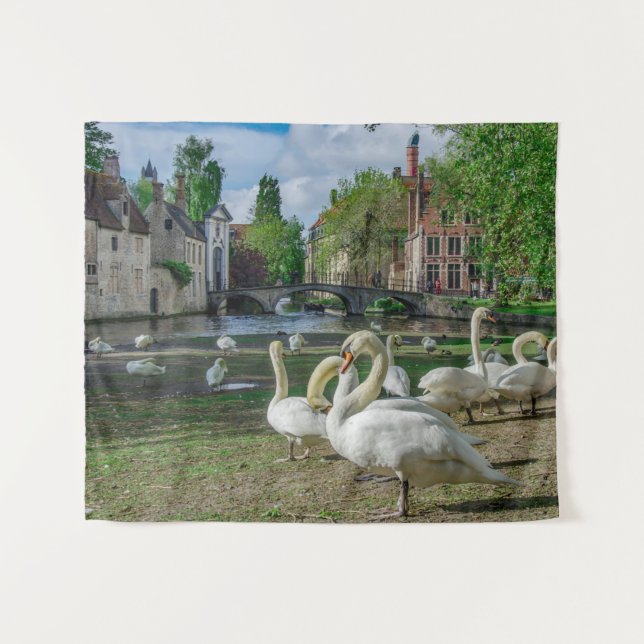 Tapete De Parede Cisnes brancas no centro de Bruges (Frente (Horizontal))