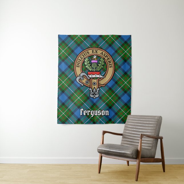 Tapete De Parede Clan Ferguson Crest sobre Tartan (In Situ)