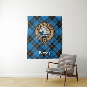 Tapete De Parede Clan Ramsay Crest sobre Blue Hunting Tartan