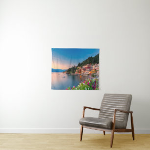 Tapete De Parede Coastline Varena, Lombardia, Itália